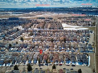 152 N Harvest Gold Hts NE, Calgary, AB T3K 4H2