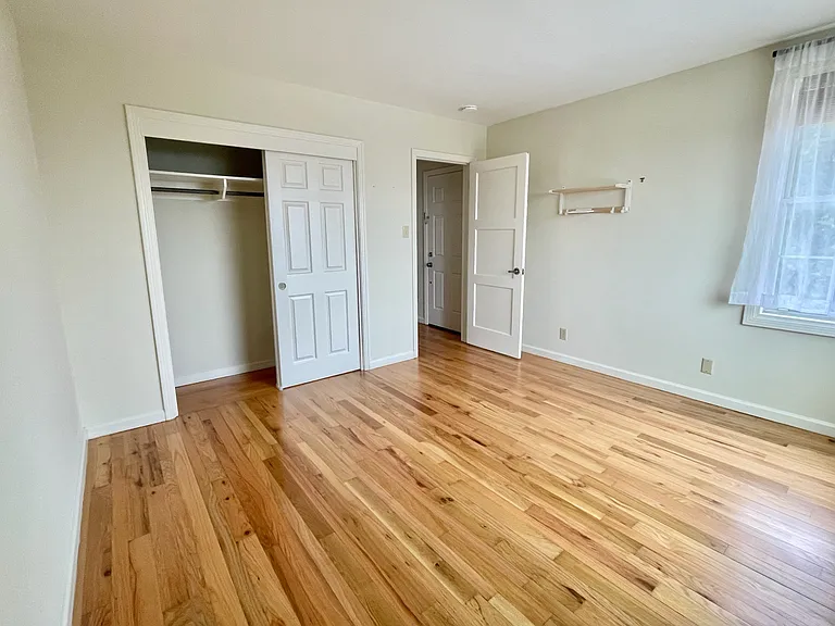 211 Cambridge Ave — Photo 18