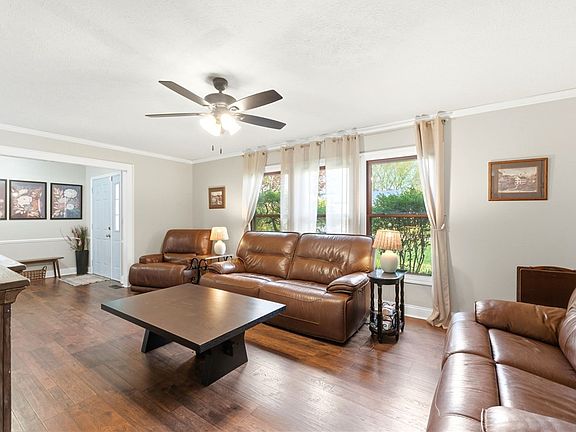 5th image of 3955 Maple Grove Ln