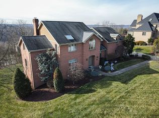 1750 Dominion Dr, Pittsburgh, PA