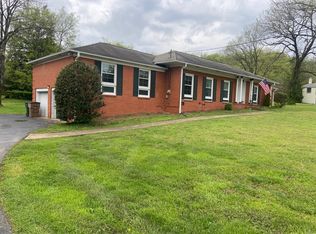1205 Harding Pl, Nashville, TN 37215
