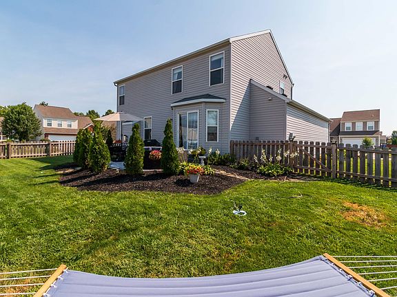 3rd image of 649 Colebridge Dr