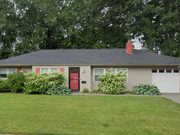 10 Terrane Ave, Natick, MA 01760