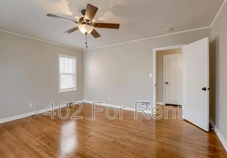 2505 N 52nd St — Photo 11