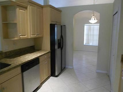 2nd image of 1372 SW Crest Ave