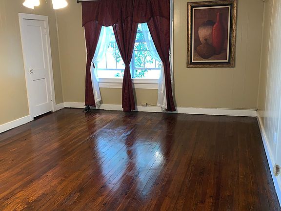 5th image of 1386 E Center St
