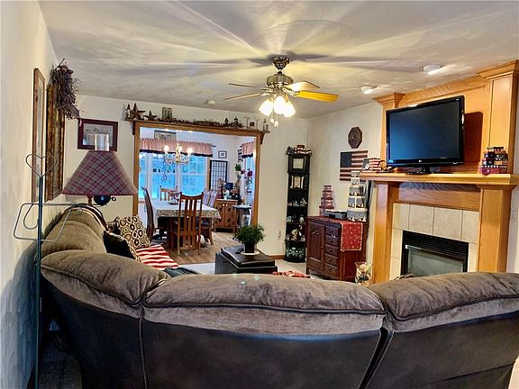 2nd image of 6040 Courtland Dr
