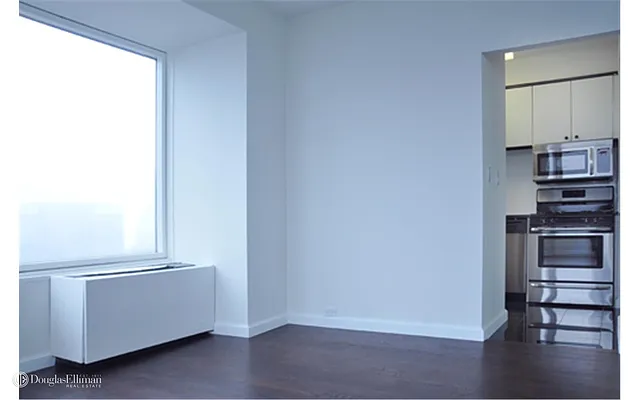 Rented by Douglas Elliman | media 24