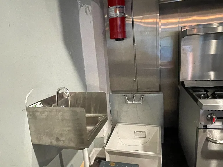 190 W Lehigh Ave #COMMERCIAL SPACE — Photo 5