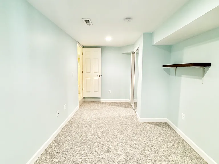 408 Delafield Pl NW — Photo 15