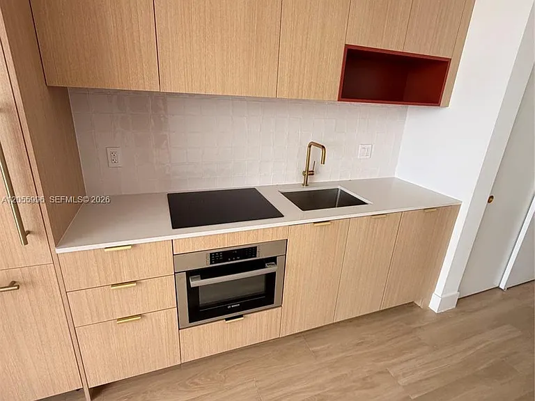 90 NE 32nd St #823 — Photo 6