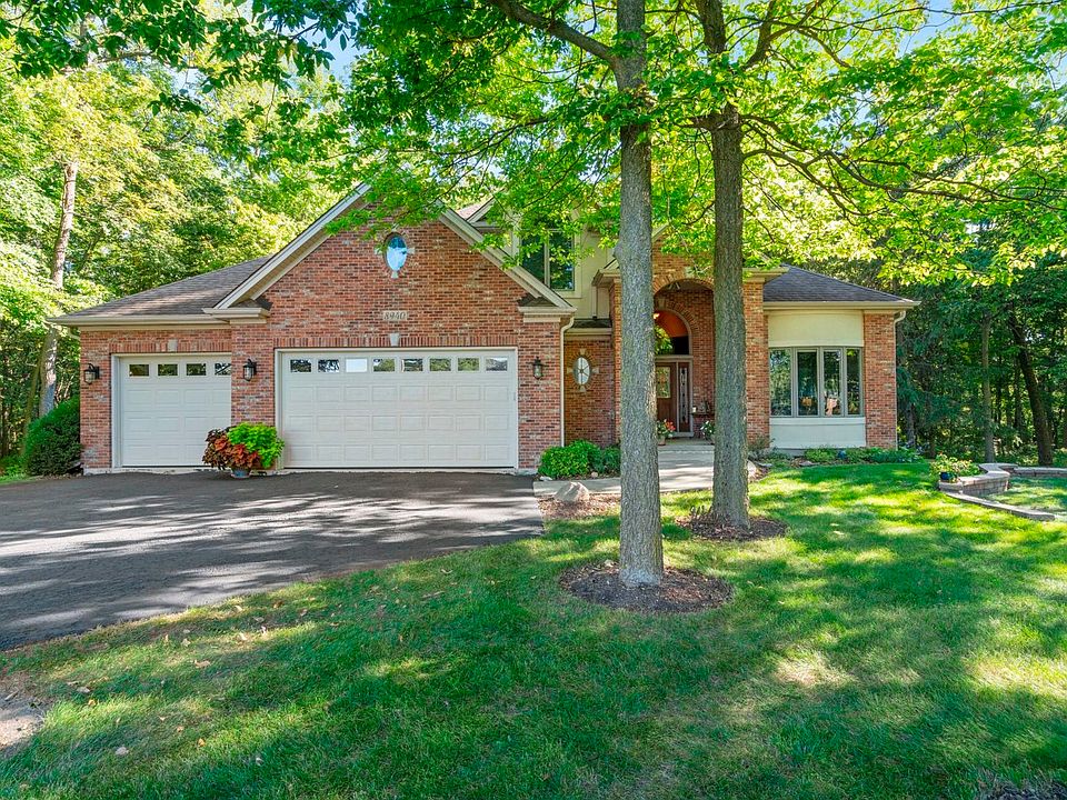 8940 N Stonewall Dr, Newark, IL 60541 | Zillow