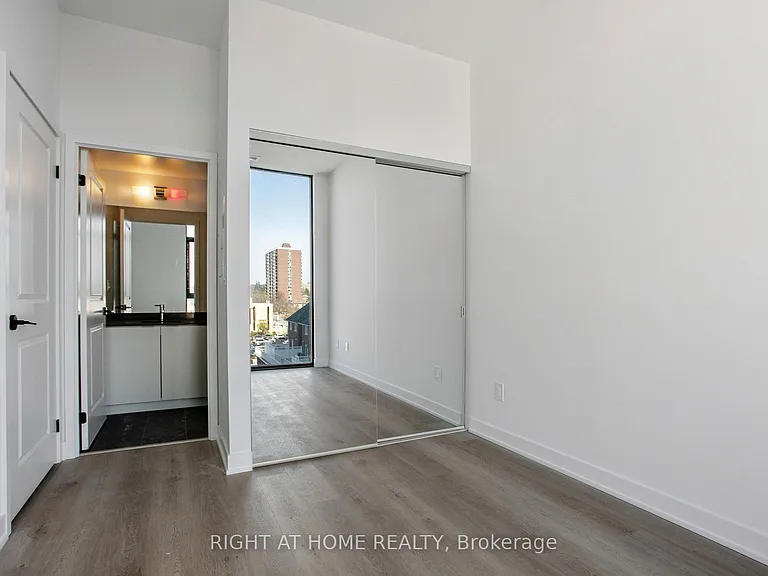 2075 Lakeshore Rd #402 — Photo 12