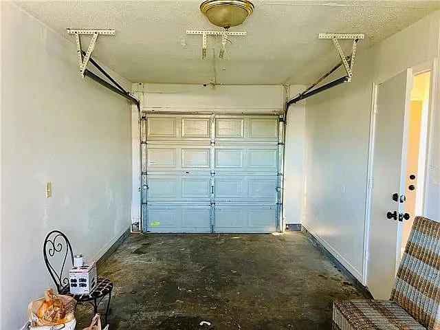 1308 Cambridge Dr — Photo 12