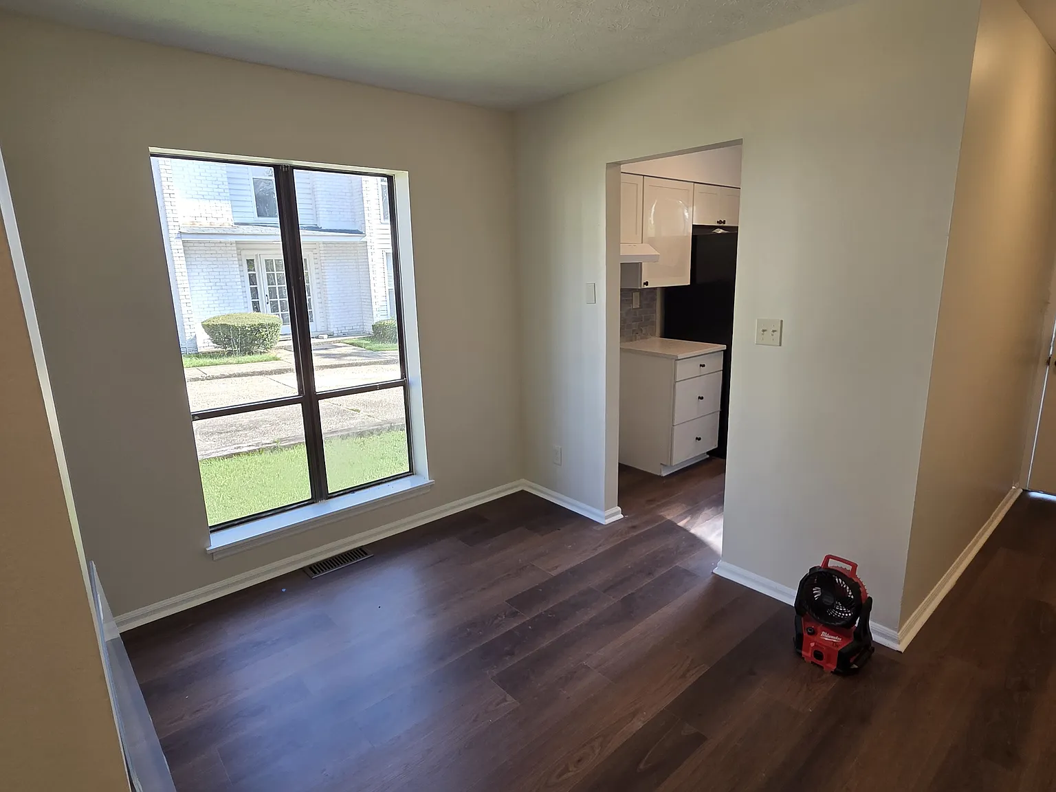 2 bed, 1.5 bath, 1100 sqft, $1,150 — Photo 4