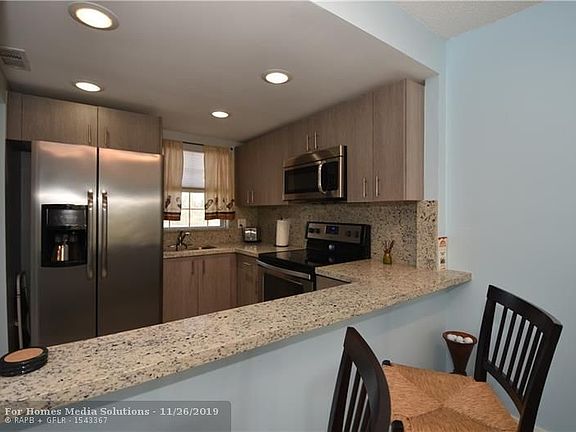 4th image of 2901 Sunrise Lakes Dr #308