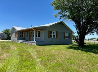 18028 Ness Rd, Parsons, KS 67357