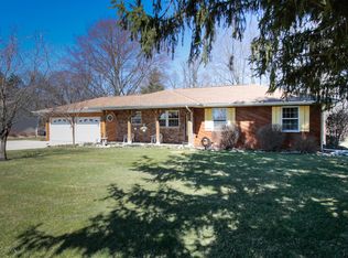 56760 Bow Dr, Three Rivers, MI 49093