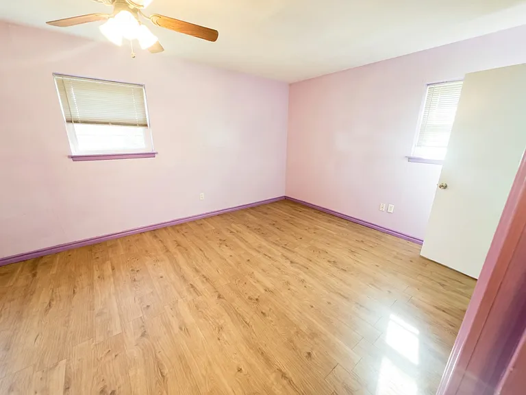 1303 SE 22nd Ave — Photo 8