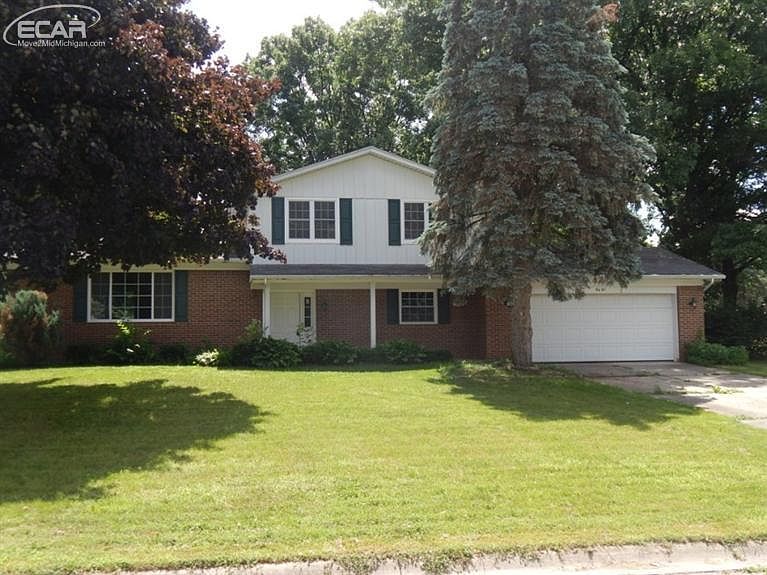 1st image of 9097 Pine Bluff Dr