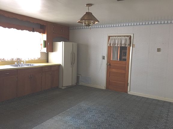 3rd image of 944 Leeson Ave #Avw3-p13
