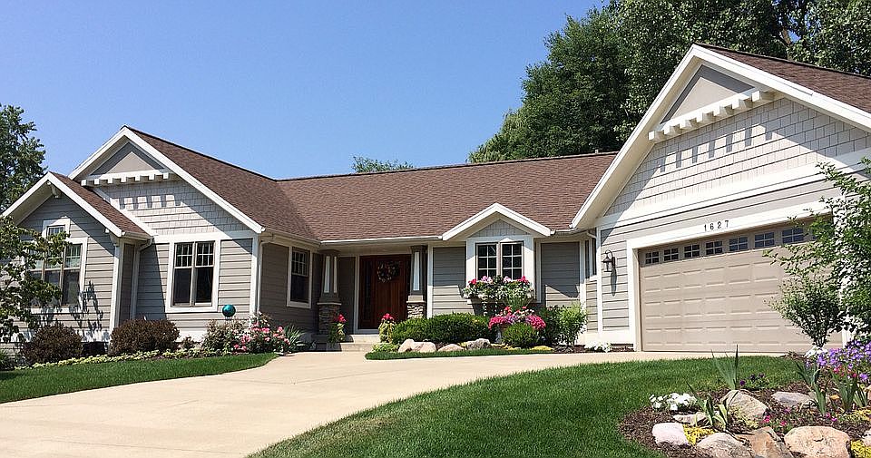 1st image of 1627 Watermark Dr SE