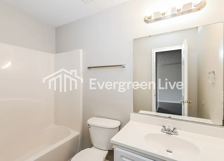 358 Coral Cir — Photo 8