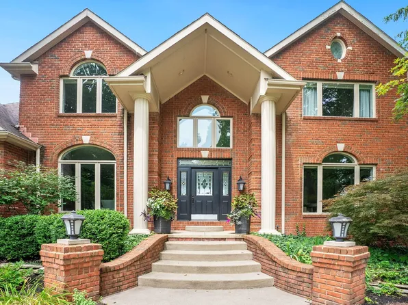 2609 Baywood Trl, Fort Wayne, IN 46845