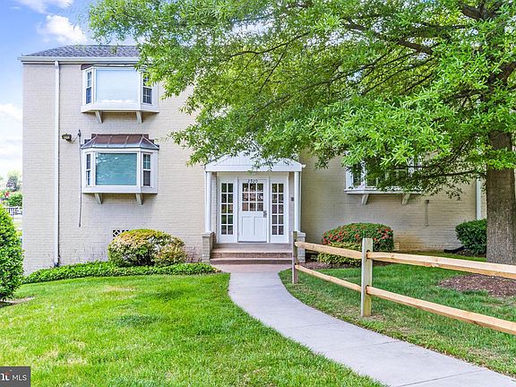 2nd image of 2920 Willston Pl APT 202