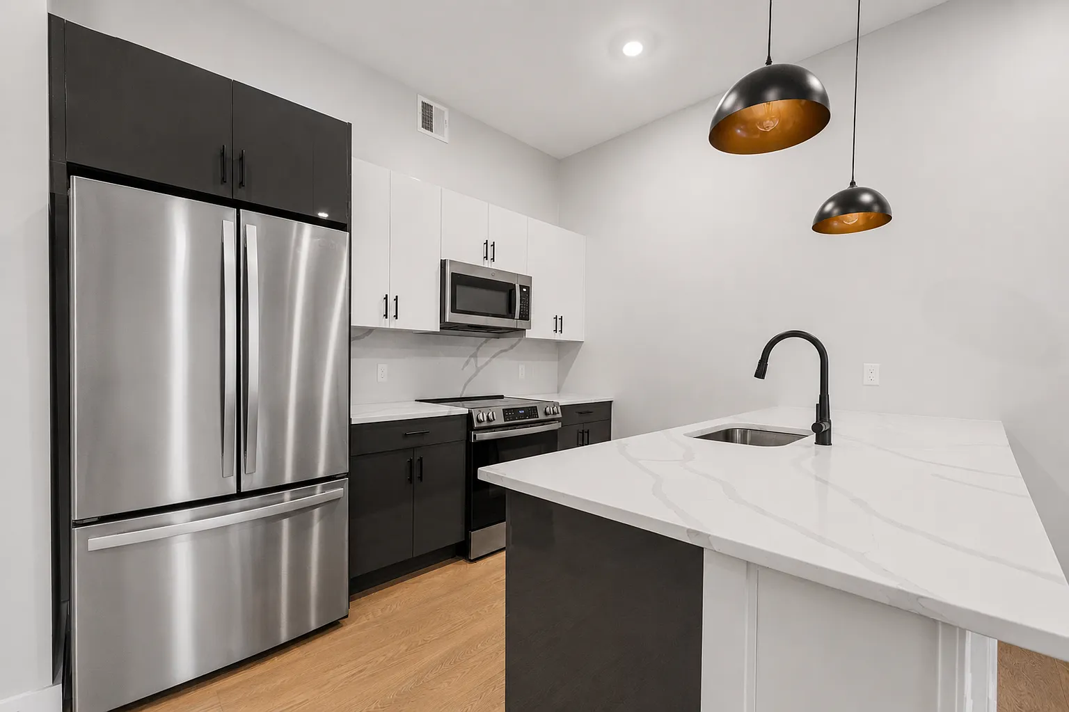 1 bed, 446 sqft, $3,250 — Photo 3