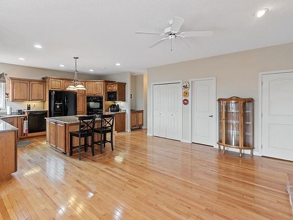 3rd image of 8504 Fulton St