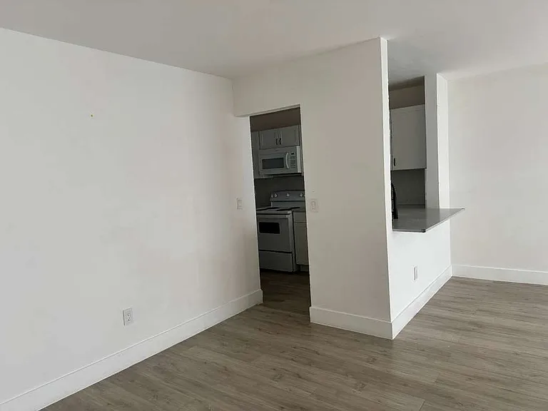 15330 SW 72nd St #24 — Photo 10