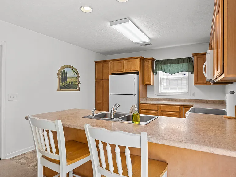 4697 Cockatoo Dr — Photo 13