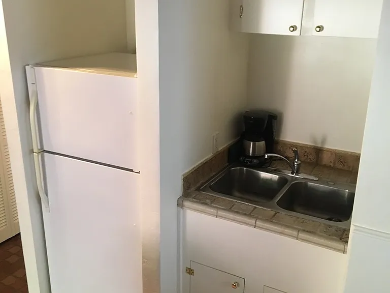 740 Dickman Ave — Photo 12