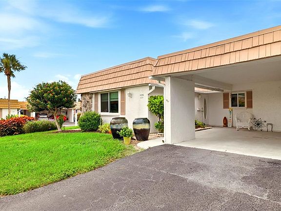 2nd image of 2407 RIVERBLUFF PARKWAY #V-226
