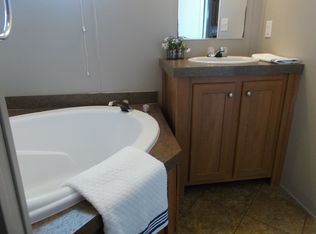 5603 Country Club Rd #124, Greensboro, NC 27406