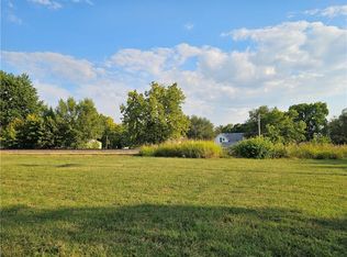E 5th Ave, Garnett, KS 66032
