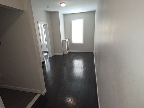 5th image of 17 Van Reypen St #886fc0def