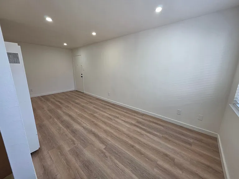 1638 Hearst Ave #1D — Photo 10