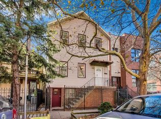 1655 W Superior St, Chicago, IL 60622