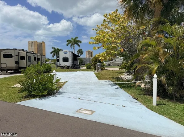 19681 Summerlin Rd #553, Fort Myers, FL 33908