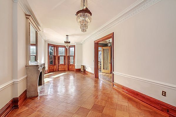 1st image of 121 Prospect Park W #2