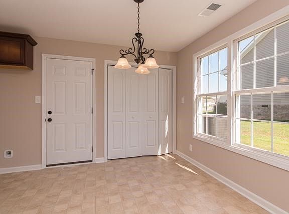 4th image of 420 Chestnut Grove Way