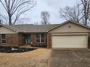 1306 Kings Mountain Dr, Little Rock, AR 72211