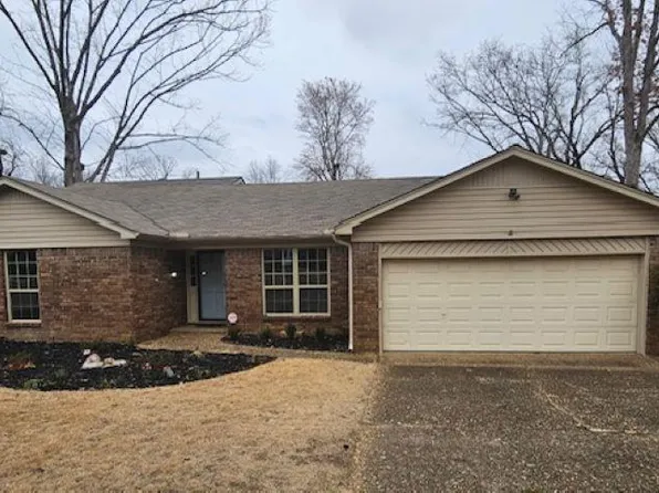 1306 Kings Mountain Dr, Little Rock, AR 72211