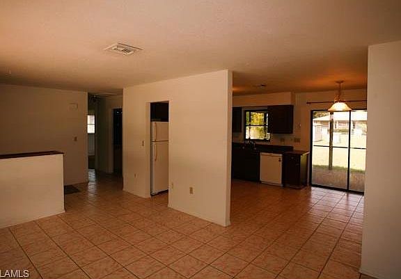 3rd image of 232 Cicero St