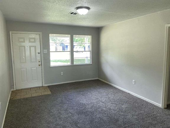 3rd image of 5414 Northridge Dr
