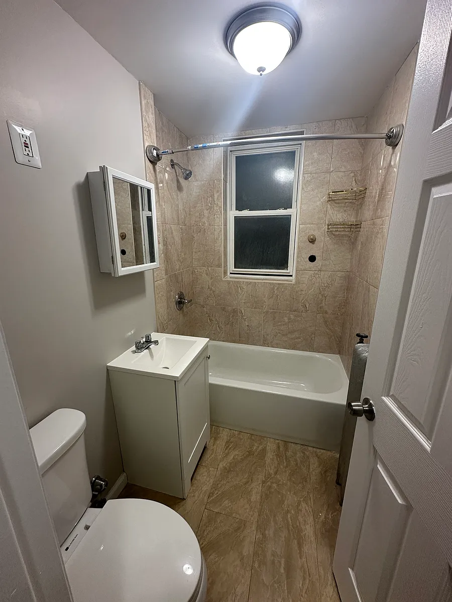 Building Photo - 344 Myrtle Ave #20
