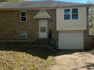 1028 SW Kingscross Rd #1030, Blue Springs, MO 64014