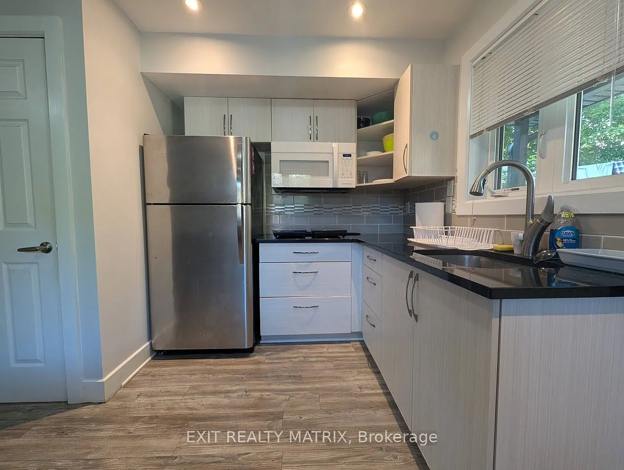 3 bed, $2,490 — Photo 3